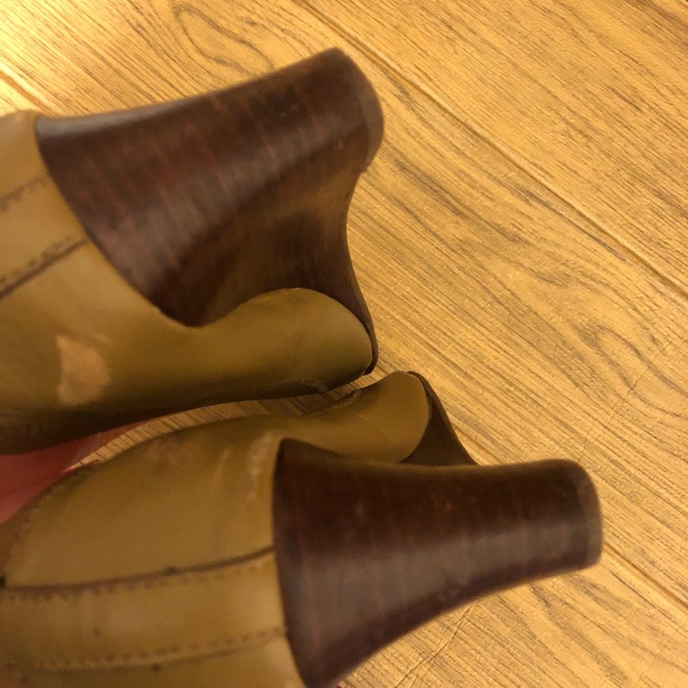 Tory Burch Caroline Wedge heeled slip on leather, 7 - Picture 7 of 14